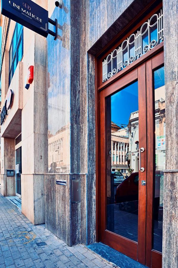 Cinematique Hotel Mosta Luaran gambar